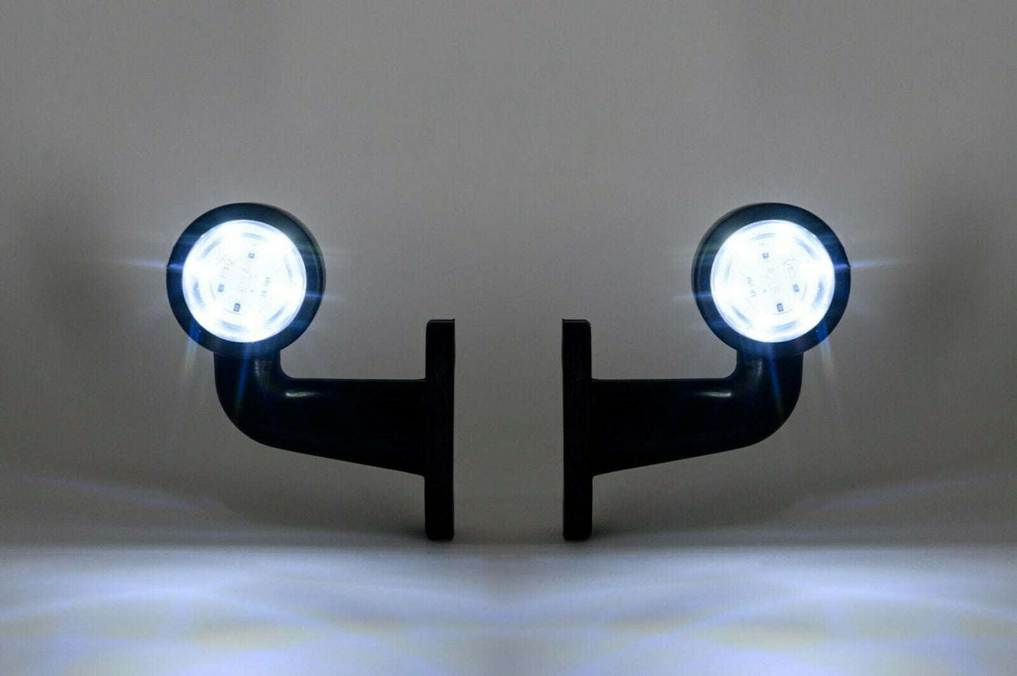 2x LED къси мини странични габаритни светлини тип рогче 12V 24V червено и бели за камион ремарке