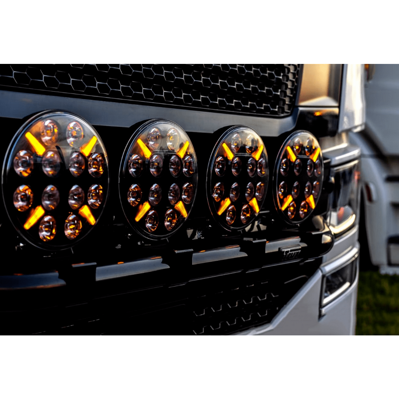 1бр Кръгъл LED фар 8.6" 120W , Ø 218мм, 12/24V диоден халоген