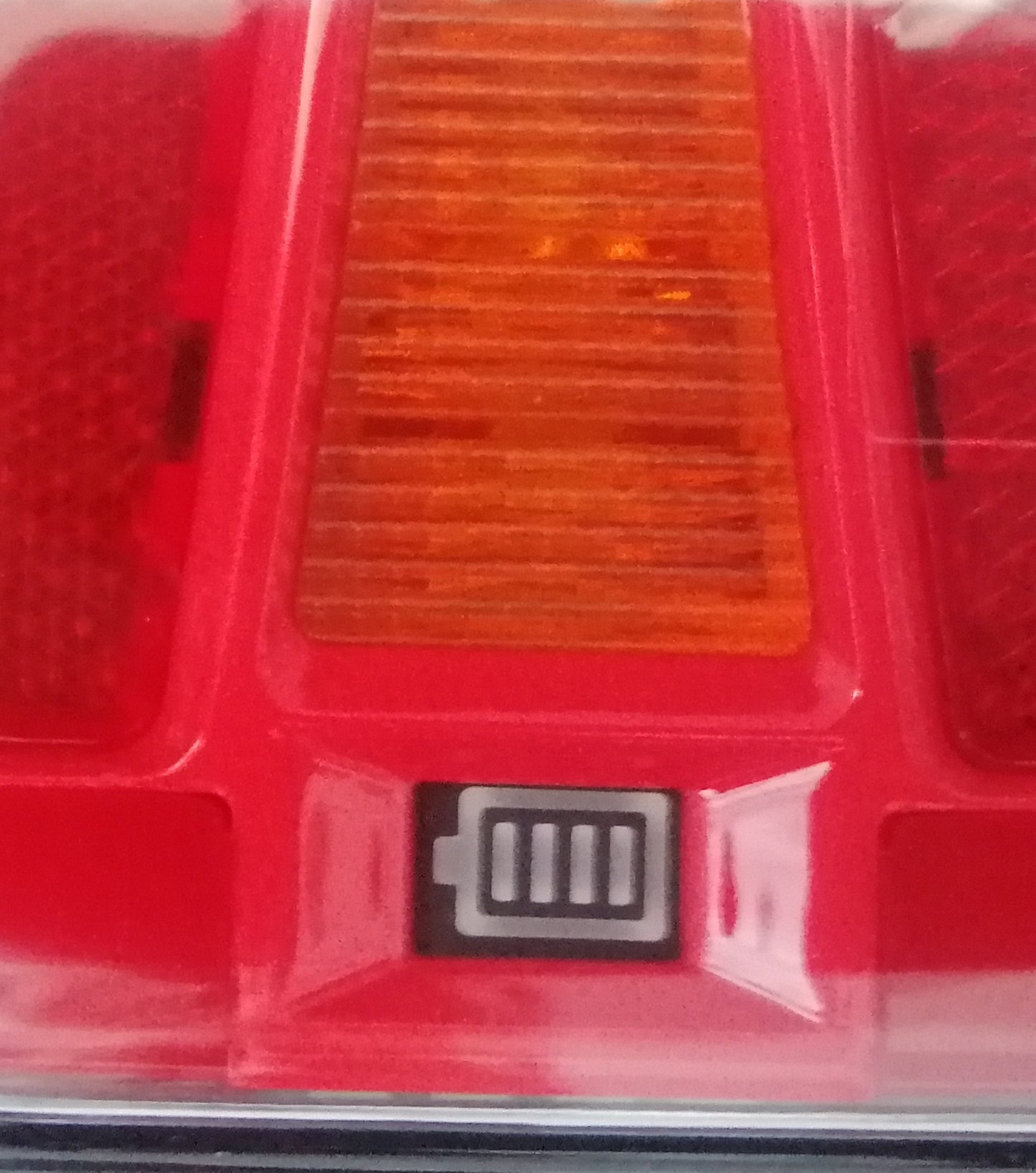 Комплект Безжични Преносими Диодни LED Стопове Wireless с Магнит Неон Neon Ефект 12-24V 165mm х 100mm x 39.5 mm за Ремарке Каравана Платформа и др.