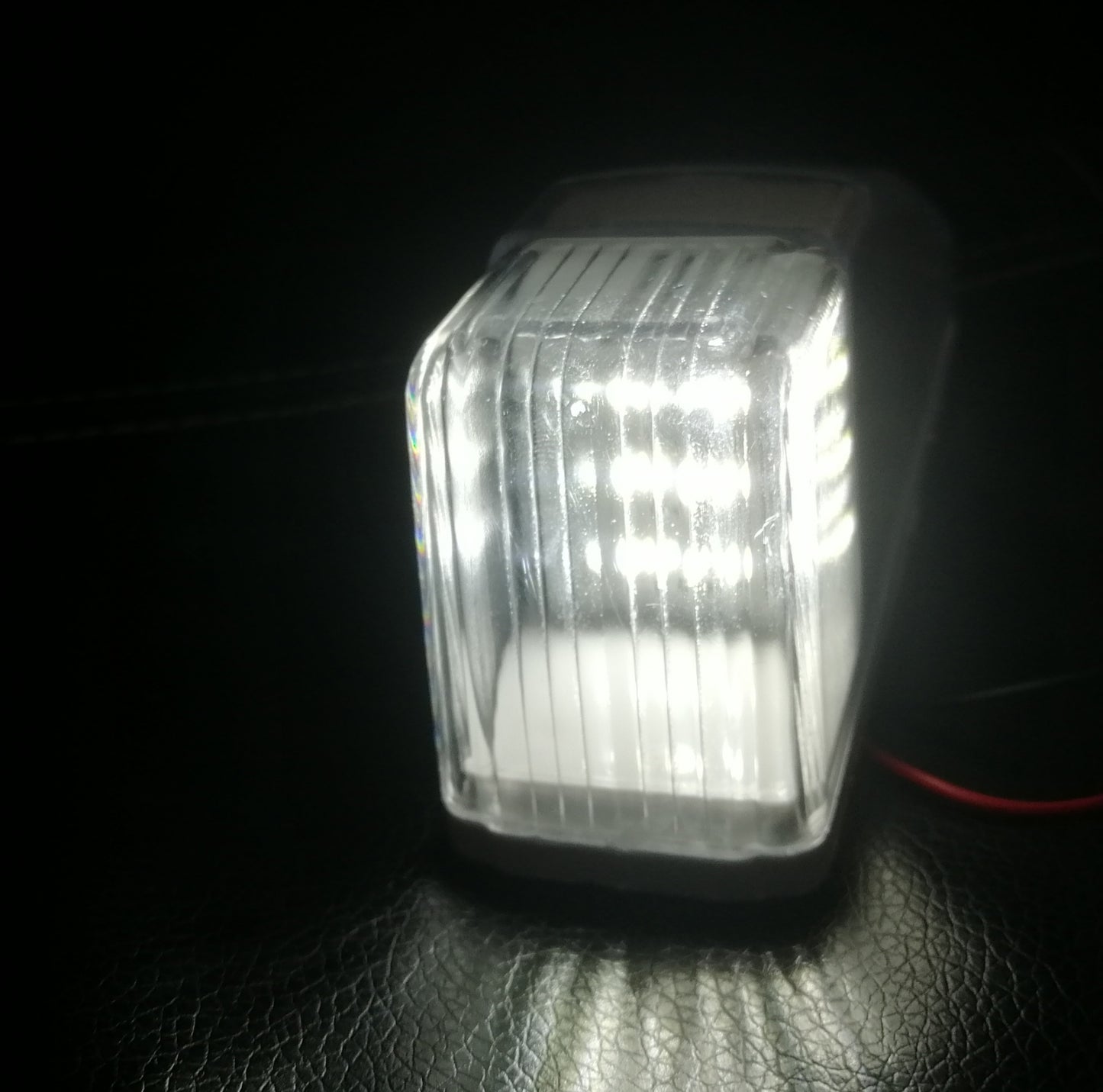 LED Светодиоден бял габарит за кабина на камион 12V - 24V за таван 14 х 4 х 6 cm
