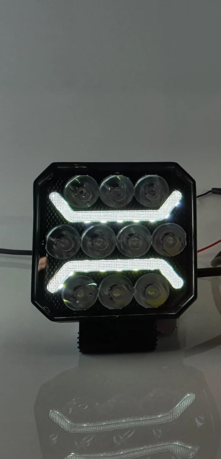 Универсална мощна LED диодна лампа халоген бяла светлина + бял габарит 15W 1500LM 12V - 24V E-mark за камион трактор ролбар АТВ джип земеделски и селскостопански машини и др.