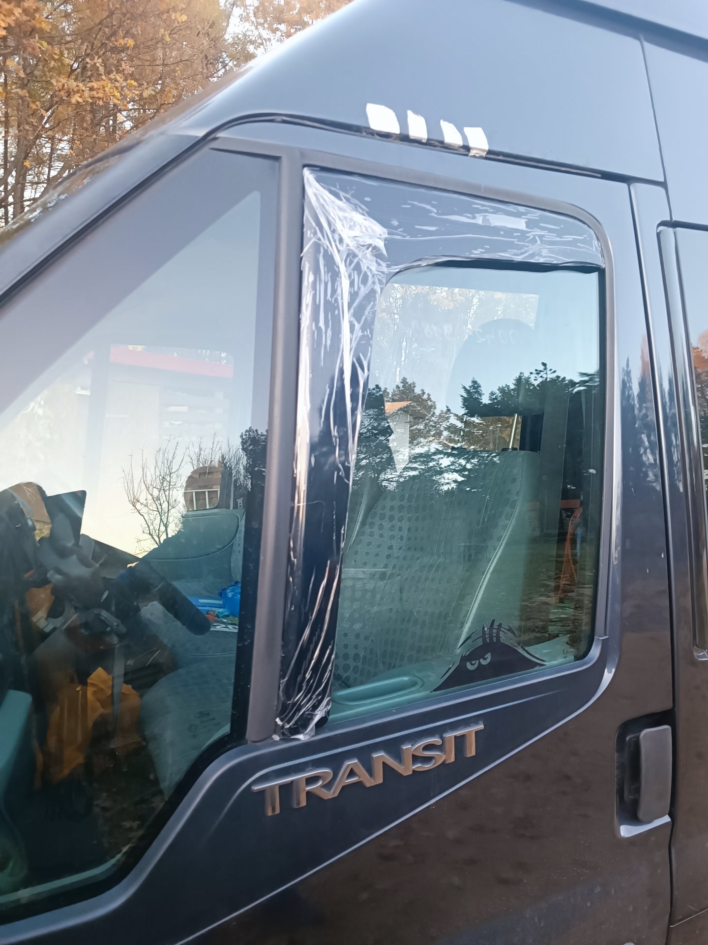 Комплект от 2бр. ветробрани за FORD TRANSIT 2006-2013