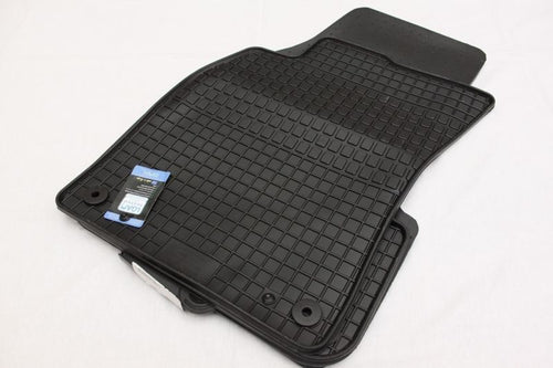 Гумени стелки за Audi A6 sedan (2004-2006) / combi (2005-2006)