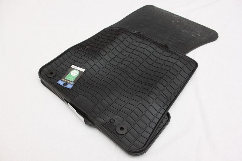 Гумени стелки за AUDI Q5 (2008+)