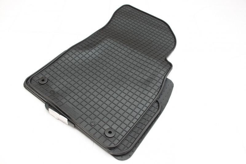 Гумени стелки за Audi Q7 (2014+)