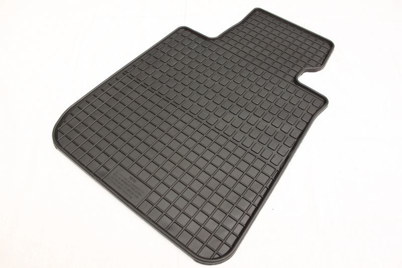 Гумени стелки за BMW 1 серия (E81/E82/E87/E88) / Е71 / Е87 / F20 / F21 / F87 / Х1 E84 (2004-2015)