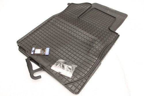 Гумени стелки за DACIA DUSTER (2010+)