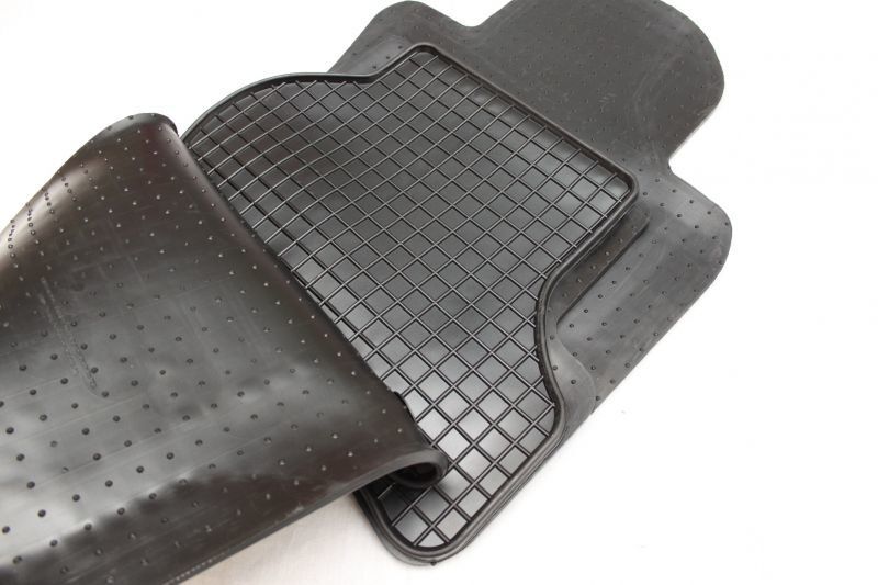 Гумени стелки за VW Golf 5 09/2003-2008 / Golf 6 2008-10/2012 / Jetta (2005-2011) / Scirocco 09/2008 / Golf VI комби от 10/2009
