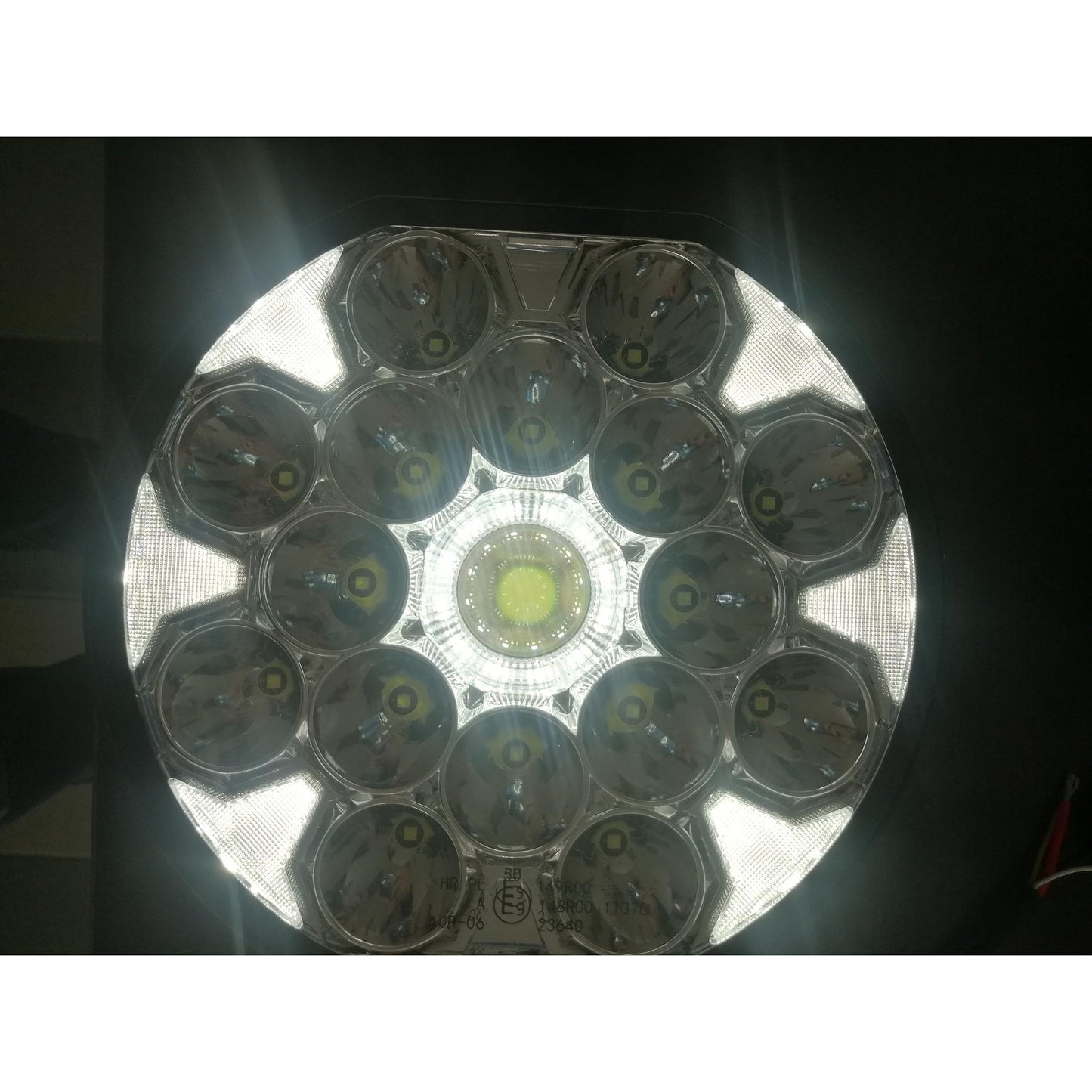 1бр LED фар с дълга бяла светлина + бяла и жълта габаритна 80W 9100lm 12V/24V E-Mark Е9