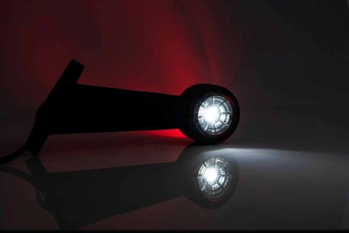 Комплект от 2 броя LED диодни габарити светлини Fristom тип рогче за камион ремарке тир бус каравана платформа 12V/24V Е-Mark 95mm x 100mm x 45mm