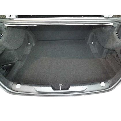 Гумирана стелка за багажник за Jaguar XE (2015+) Sedan with a mini spare tyre