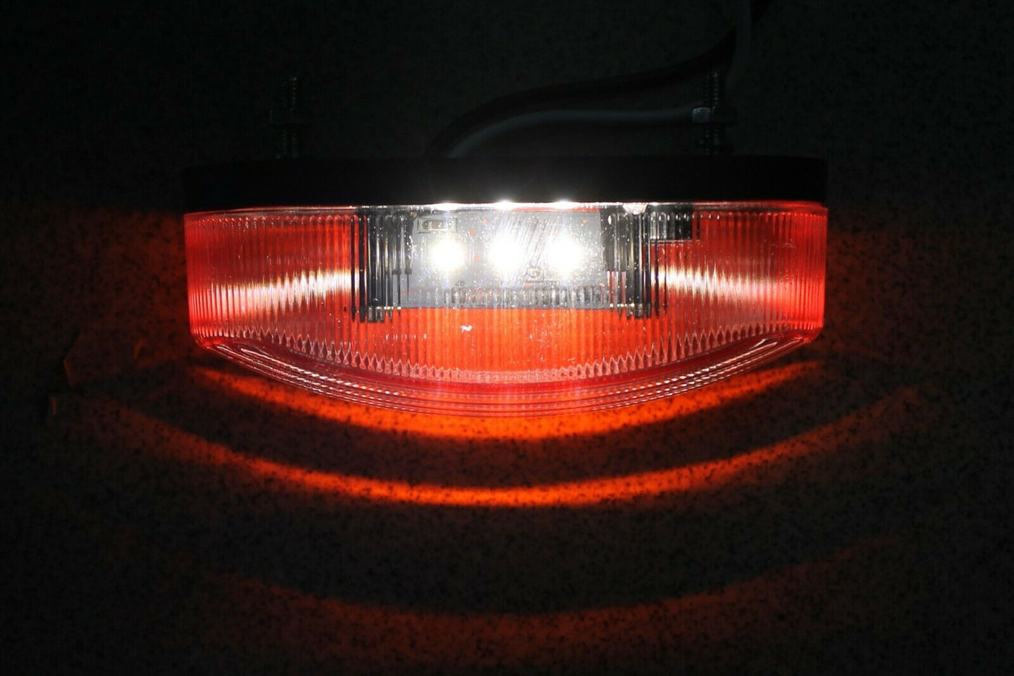 LED Диоднa Светлинa, Вертикален, Висящ Монтаж , Предна, Задна, LED Лампа, Бяло, Червено, 6 Диода, 12V/24V E-Mark