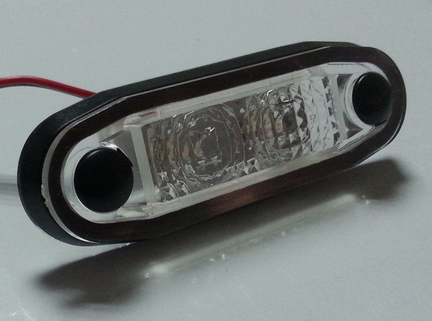 LED Светодиоден Габарит, Маркер, Токос, С Гума, Жълт Оранжев Цвят, Овален, Е-Mark, 24V, 7,5 см