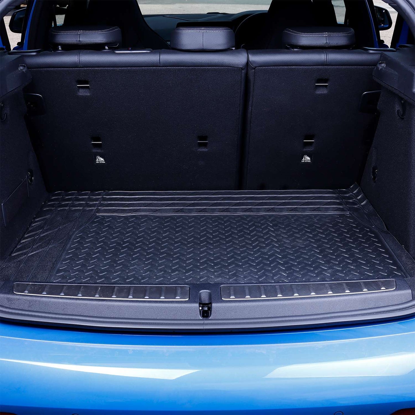 Универсална гумена стелка за багажник 118 x 85 cm с възможност за изрязване