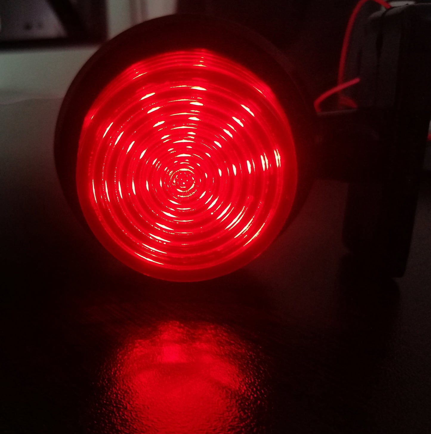 1 брой 12-24V LED Диоден Страничен Маркер Рогче Светлина с Опушено Стъкло За Камион Ремарке Каравана Кемпер АТВ бяло - червено