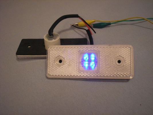 12V Диоден 4 LED Маркер габарит токос светлина за камиони бус ван ремарке каравана - 110 мм х 40 мм - бял със синя светлина