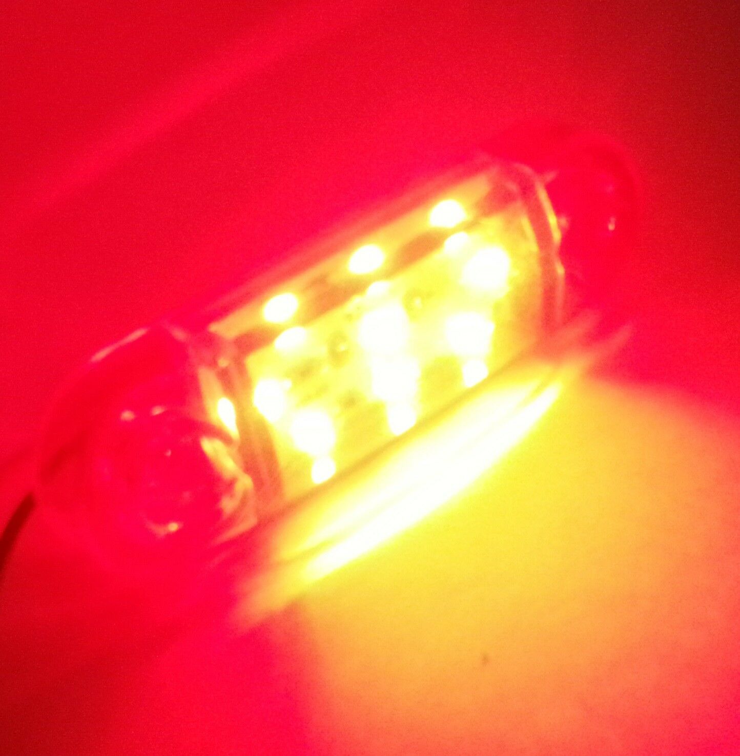 Светодиоден маркер габарит токос червена светлина със 9 LED за бус ван ремарке каравана платформа 12V