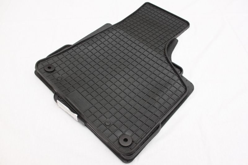 Гумени стелки за AUDI A3 (2003-2012) / A3 Sportback (2004-2012) / S3 (2007+) A3 cabriolet (2008+)