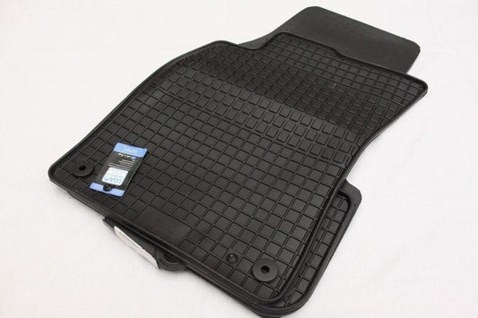 Гумени стелки за Audi A6 sedan (2004-2006) / combi (2005-2006)