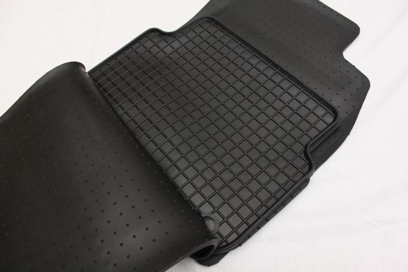 Гумени стелки за Audi A6 sedan (2004-2006) / combi (2005-2006)