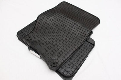 Гумени стелки за Ауди Q7 (2006-2014)