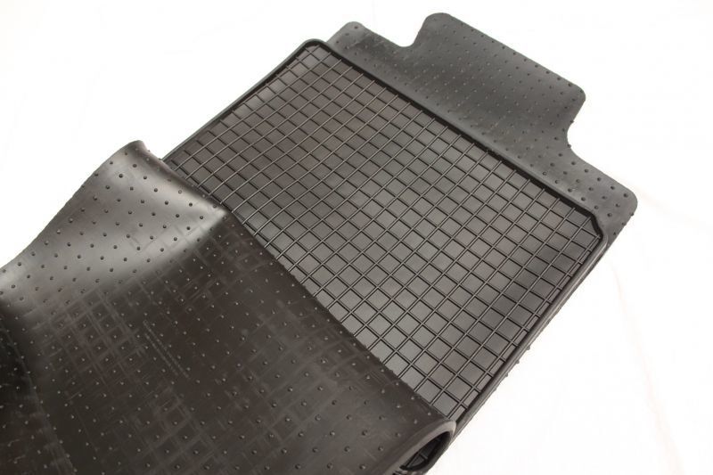 Гумени стелки за HYUNDAI i40 (2012+)