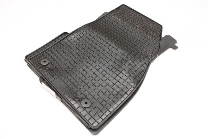 Гумени стелки за Opel Insignia сled 11/2008 / Opel Insignia Sports Tourer сled 02/2009 / Chevrolet Malibu сled 06/2012 специално за модела (2008+)