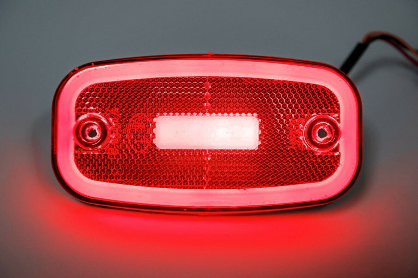 LED Червен Светодиоден Габарит Маткер Токос Неон Ефект, 122mm x 63mm , с Три Функции 12V-24V