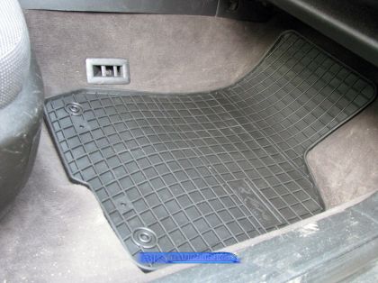 Гумени стелки за AUDI A3 8L (1996-2003), марка Frogum