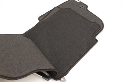 Мокетни стелки за MITSUBISHI Space Star (1998-2005)