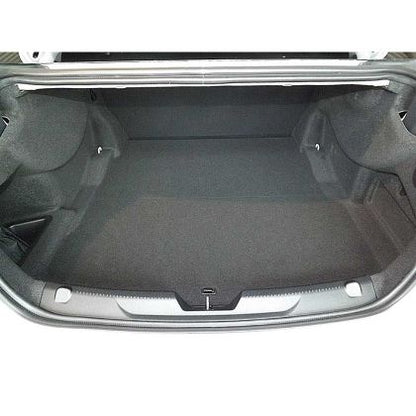 Гумирана стелка за багажник за Jaguar XE (2015+) Sedan with a mini spare tyre