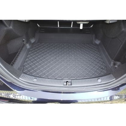 Гумирана стелка за багажник за Mercedes E-Class W213 (2016+) Limousine Sedan back seat foldable / through-loading system