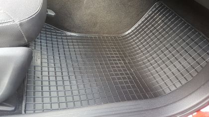 Гумени стелки за MERCEDES W246 B-Class / W176 A-Class / CLA C117 / GLA X156 (2011-2018), марка Petex