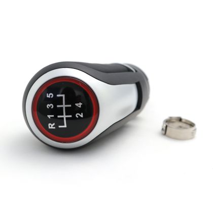 Топка за скоростен лост за VW Golf 5 / 6 / 7 / Scirocco / Jetta / Eos с 5 скорости - черна / силвър