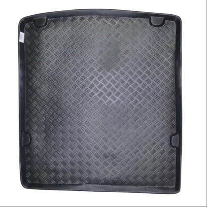 Стелка за багажник за Volkswagen Caddy (2004+) 2 seats, folding rear seats size: 117 X 119 X 130