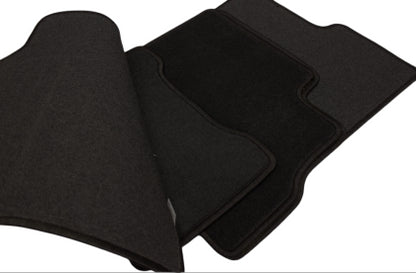 Мокетни стелки за MITSUBISHI Pajero (2000-2007) - къса база