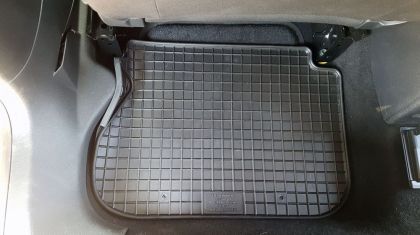 Гумени стелки за VW Caddy (2003-2020) - 2 бр. за задните седалки, марка Petex