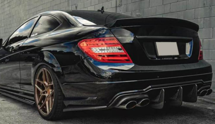 Дифузер за Mercedes W204 C-Class (2007-2013) за C63 броня AMG Style - черен гланц