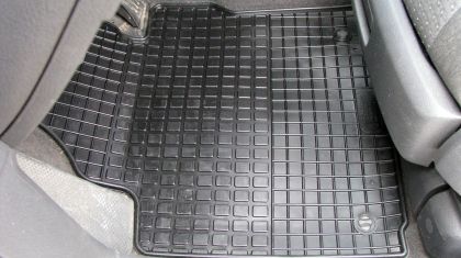 Гумени стелки за VW Golf IV (1998-2006) / Bora (1998-2005) / Beetle (1997-2010) / SEAT Toledo II / Leon I (1999-2005), марка Petex